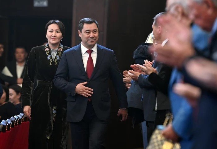Türkmenistan’ın siyasi liderleri, Kırgızistan Devlet Başkanı'nın doğum gününü kutladılar