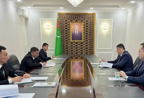 Обсуждена перспектива создания приграничной торговой зоны «Алат–Фараб»