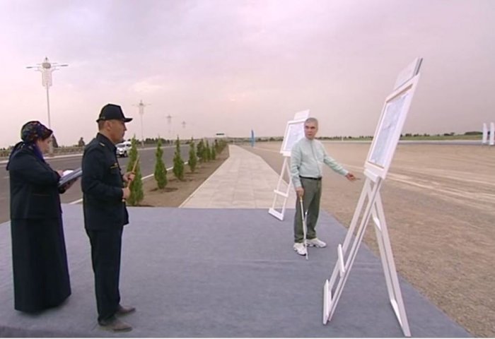 Gurbanguly Berdimuhamedov Reviews Arkadag City Second Phase Project Blueprints