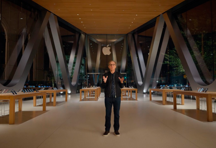 “Apple” kompaniýasy täze “iPhone 17” smartfonlaryň modelleri bilen tanyşdyrdy