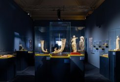 Туркменские артефакты трёх тысячелетий покоряют Рим