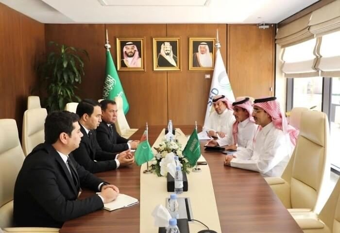 Внешэкономбанк Туркменистана и Саудовский фонд развития обсудили укрепление сотрудничества