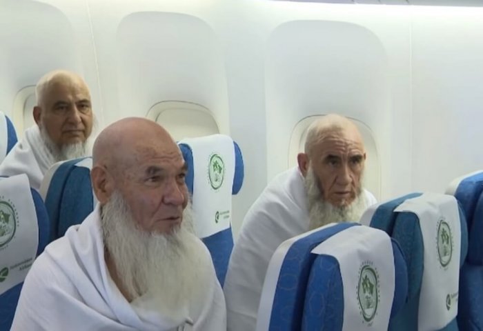 275 паломников из Туркменистана совершат хадж за счет государства