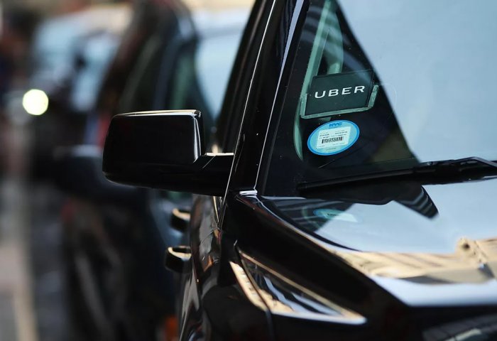 «Uber» внедряет систему онлайн оплаты