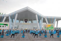 В Туркменистане открылись новые современные автовокзалы