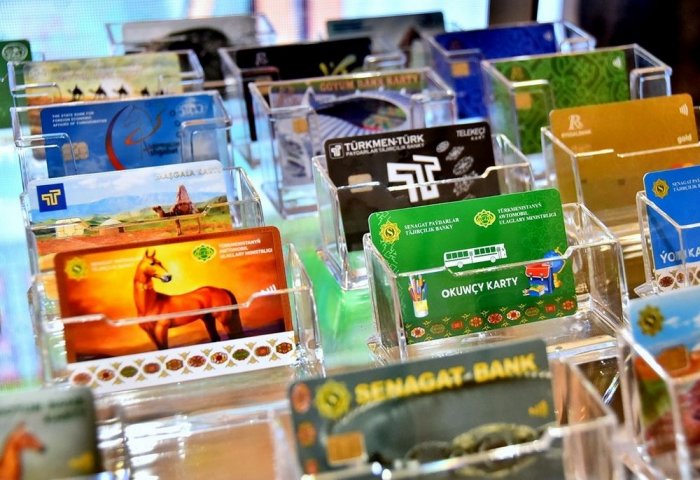 Ýanwar-Fewral: Türkmenistanda nagt däl pul dolanyşygy 3,4 milliard manatdan geçdi