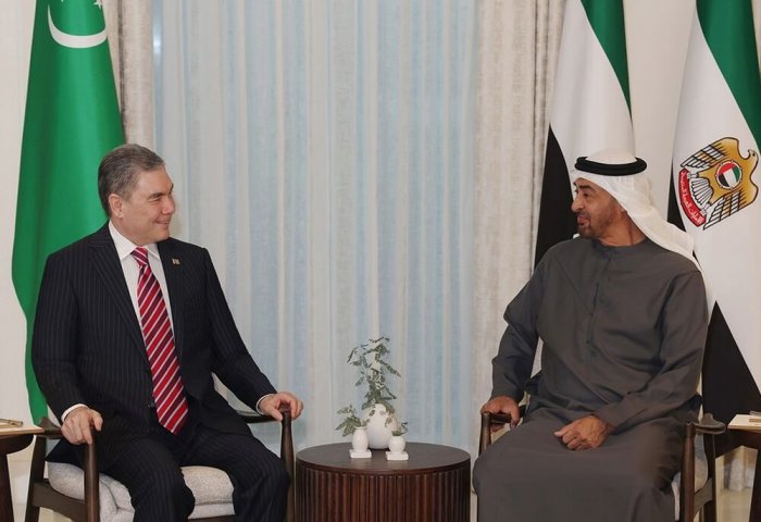 Председатель Халк Маслахаты провел ряд встреч в ОАЭ