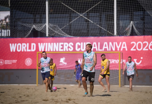 В Аланье стартовал World Winners Cup 2026 по пляжному футболу