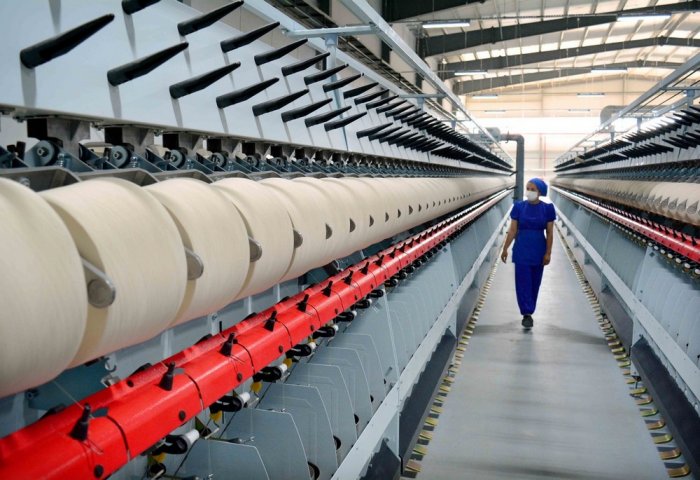 Baýramaly şäherindäki dokma toplumynda ýüň ýüplüginiň önümçiligi işe giriziler