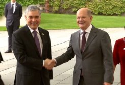 Гурбангулы Бердымухамедов пригласил канцлера Германии Олафа Шольца посетить Туркменистан