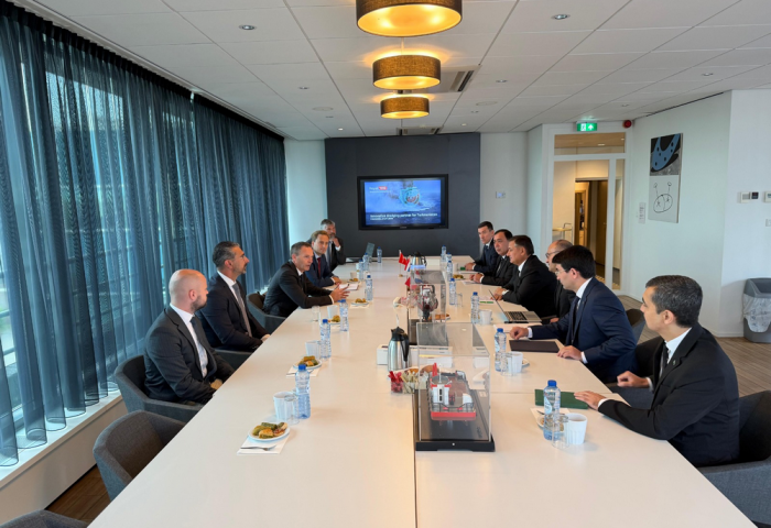 Turkmen Delegation Holds Talks in Netherlands on Equestrian Championship Preparations