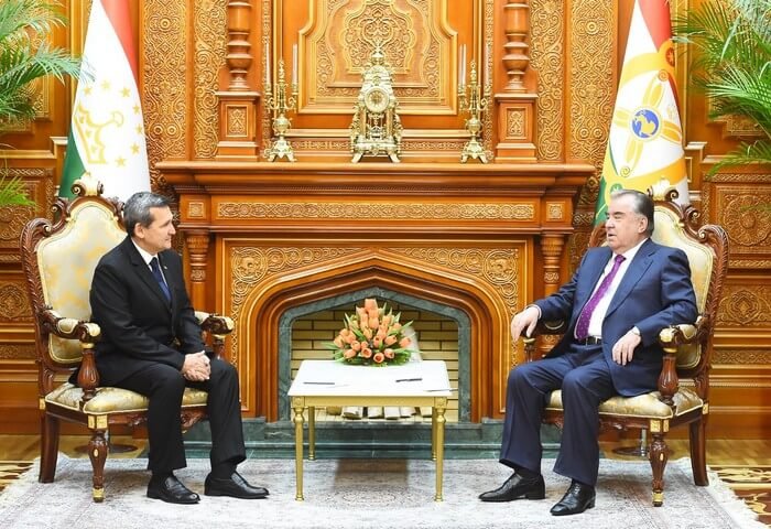 Top Turkmen Diplomat Meets Tajik President in Dushanbe
