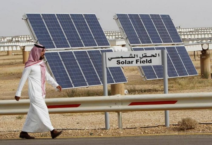 Saud Arabystany gaýtadan dikeldilýän energiýa geçmegi meýilleşdirýär