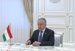 Türkmenistanyň Prezidenti Täjigistanyň daşary işler ministri bilen ikitaraplaýyn hyzmatdaşlygy maslahatlaşdy