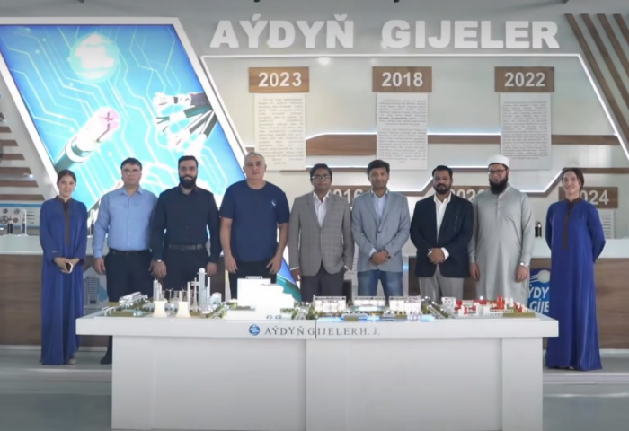 Pakistani Business Delegation Reviews Aýdyň Gijeler’s Production Activities