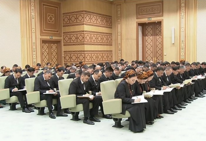 Turkmenistan Establishes Organizing Committee for Upcoming Halk Maslahaty Meeting