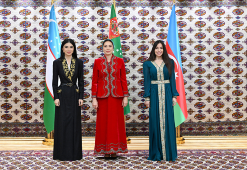 Oguljahan Atabayeva, Leyla Aliyeva and Saida Mirziyoyeva Hold Trilateral Meeting