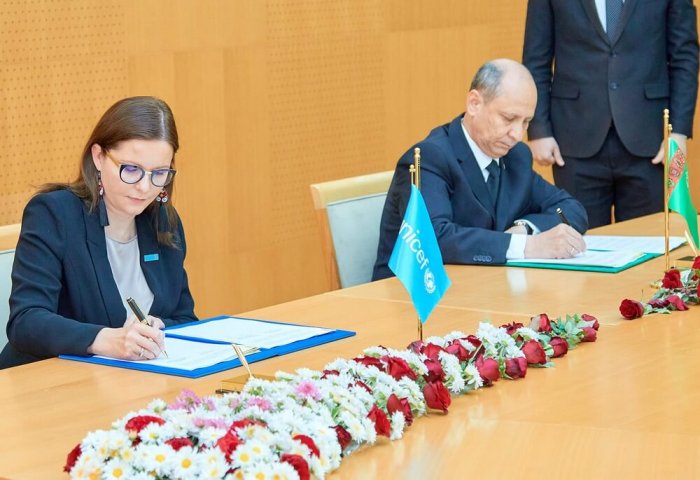 Türkmenistan ve UNICEF arasında aşılama ekipmanı satın alma planı imzalandı
