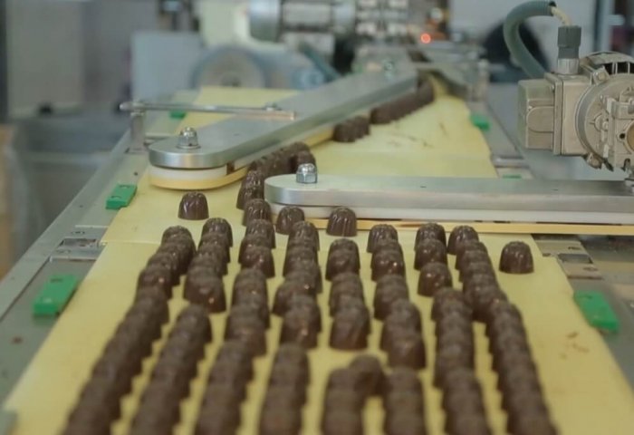 Türkmenistanlı girişimci, şekerleme ürünlerinin yeni çeşitlerini üretmeye başladı
