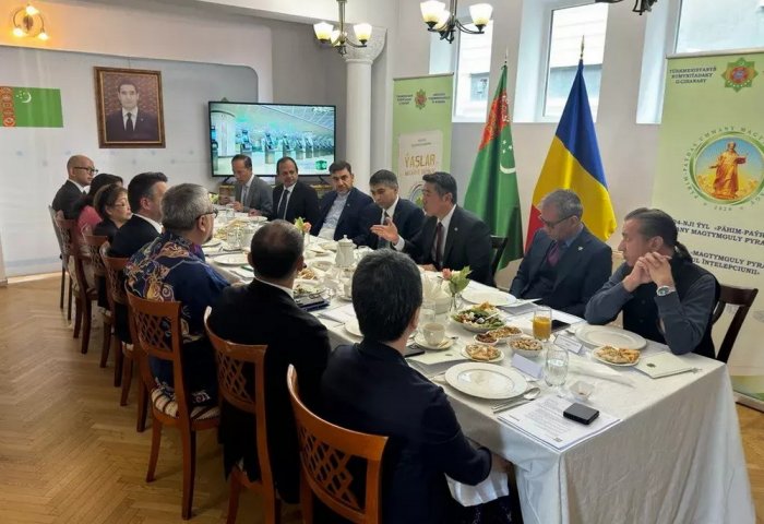 Turkmenistan Embassy in Romania Hosts Roundtable on Transport Diplomacy