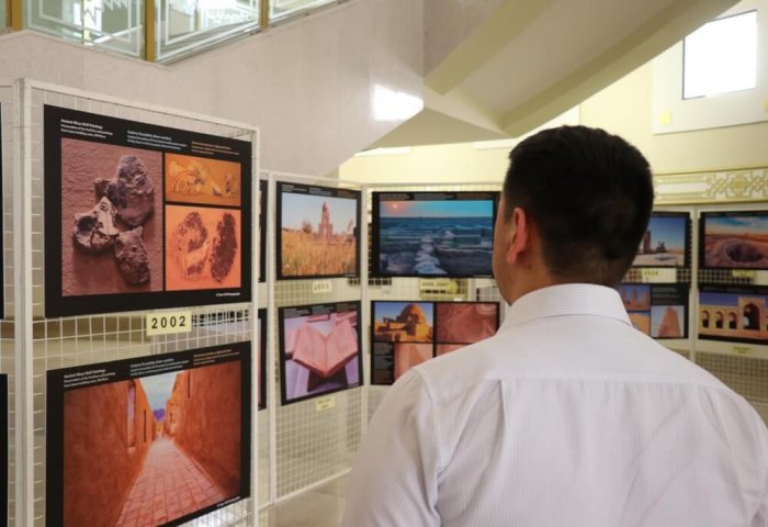 Ashgabat Hosts Exhibition Marking 20 Years of Cultural Cooperation Between Turkmenistan, US