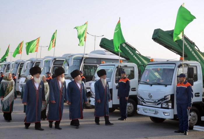 “Daşoguzsuwhojalyk” önümçilik birleşigine täze tehnikalaryň 30-dan gowragy gelip gowuşdy
