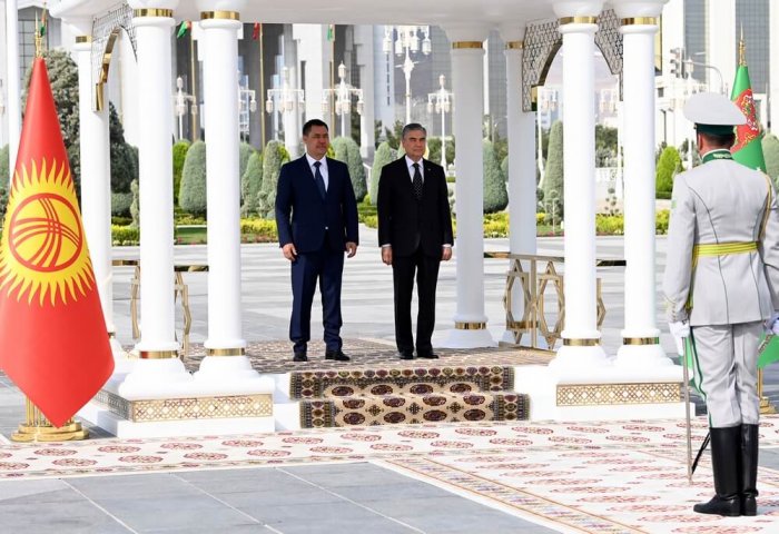 Presidents of Turkmenistan, Kyrgyzstan Meet in Ashgabat