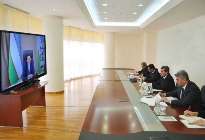 Официальные лица Туркменистана и Узбекистана обменялись мнениями по грузопотокам