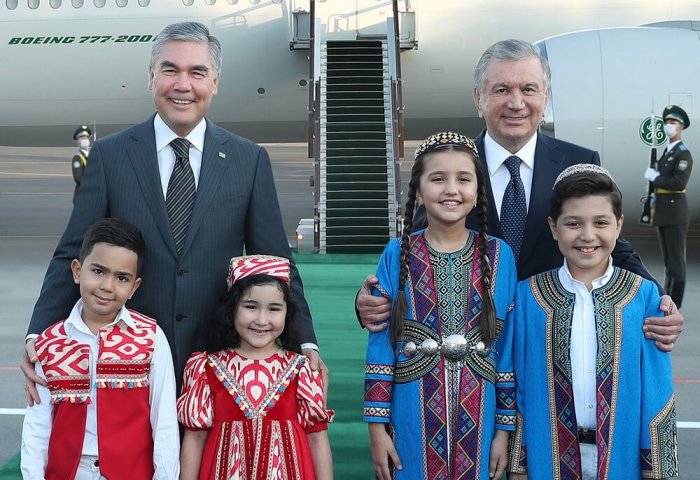 Türkmenistanyň Prezidentiniň Özbegistana iki günlük resmi sapary başlady