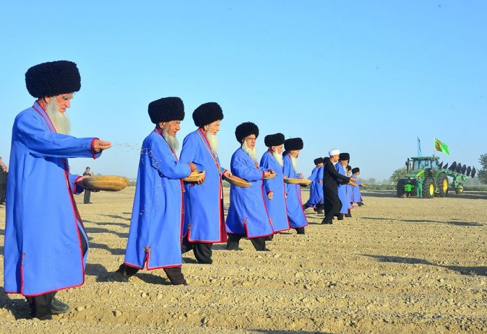 Türkmenistanda bugdaý ekiş möwsümi 3-nji sentýabrda başlanar