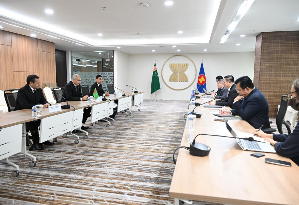 Meeting between Deputy Foreign Minister of Turkmenistan Ahmet Gurbanov and ASEAN Secretary-General Dr. Kao Kim Hourn, July 14, South Jakarta, Indonesia (Photo: ASEAN’s official X account)