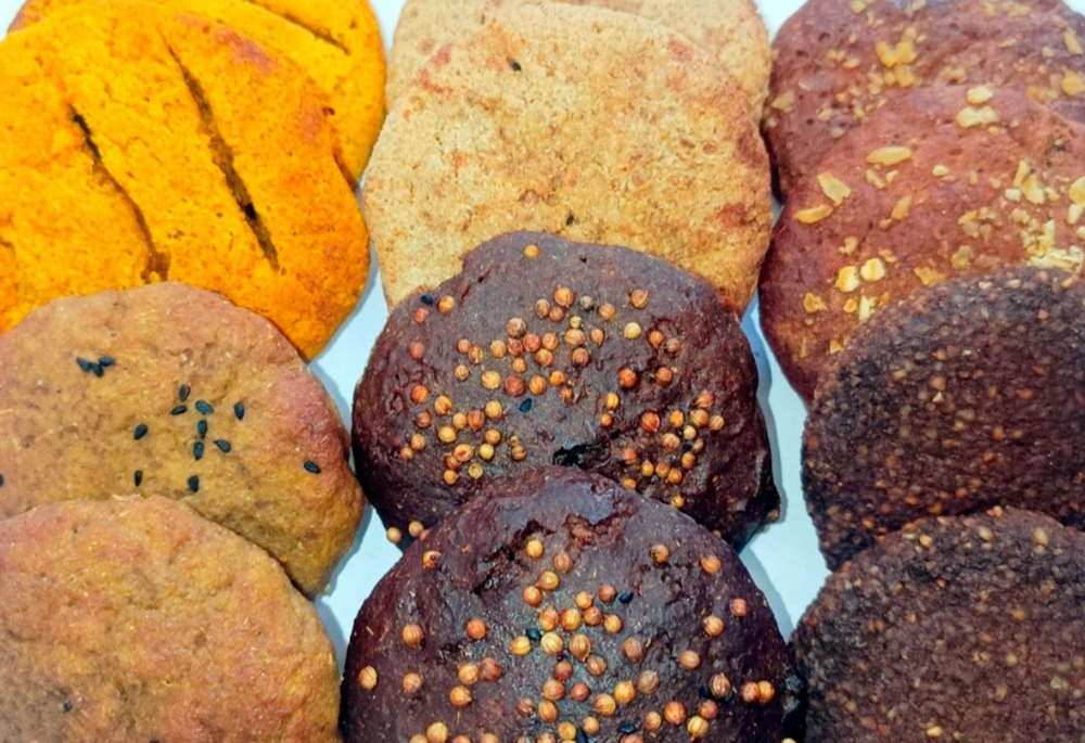 Yeast-free bread products developed by Turkmen specialists (Photo: Golden age e- newspaper)