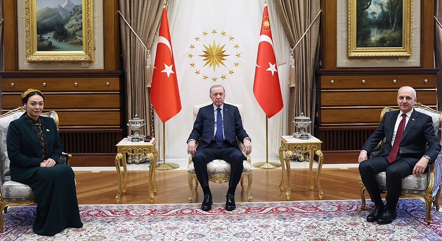 Встреча Председателя Меджлиса Туркменистана Дуньягозель Гулмановой с Президентом Турции Реджепом Тайипом Эрдоганом и председателем Великого национального собрания Турции Нуманом Куртулмушем, 25 февраля, 2025 г., Анкара, Турция (Фото: tccb.gov.tr)