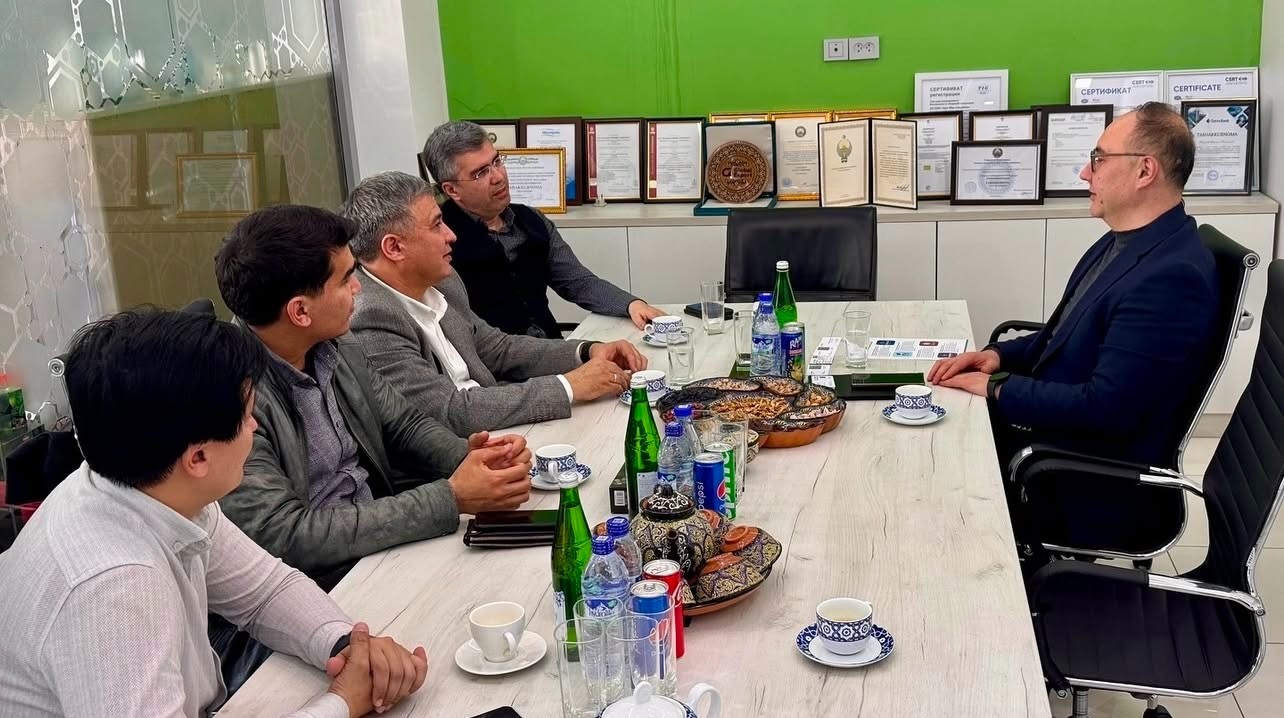 Встреча туркменской делегации с представителем GlobalExport, 18 февраля, 2025 г., Ташкент, Узбекистан (Фото: ТНР)