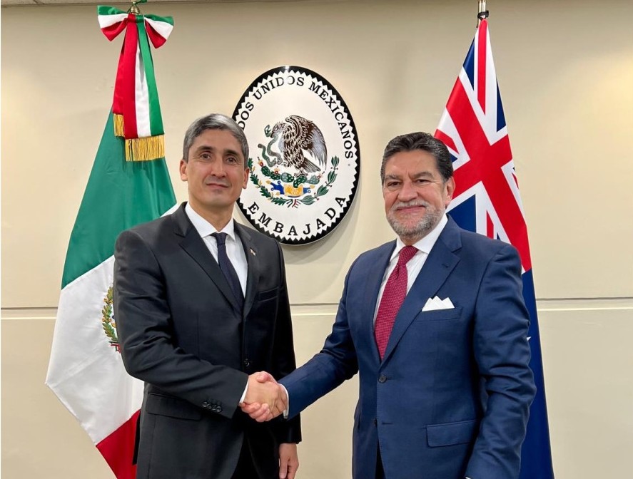 Встреча Атадурды Байрамова с руководителем Протокольного отдела МИД Новой Зеландии, 15 июля 2025 года, Веллингтон, Новая Зеландия (Фото: МИД Туркменистана)