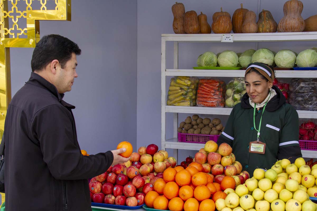 Рop-up stores, Ashgabat, Turkmenistan