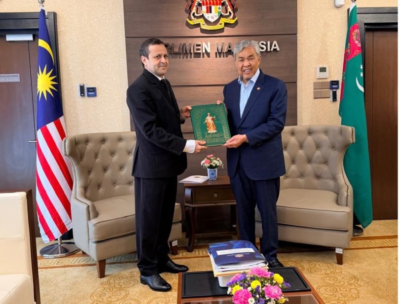 M.Maşalowyň Ahmad Zahid bin Hamidi bilen duşuşygy, 2025-nji ýylyň 17-nji noýabry, Kuala-Lumpur, Malaýziýa