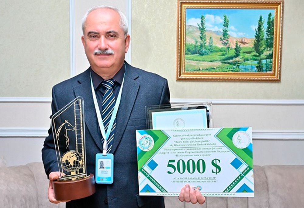 Мирсадыг Агазаде (Азербайджан), режиссёр и сценарист фильма «…Карабаха кони золотые…», занявшего второе место. Аваза. (Фото: ТДХ)