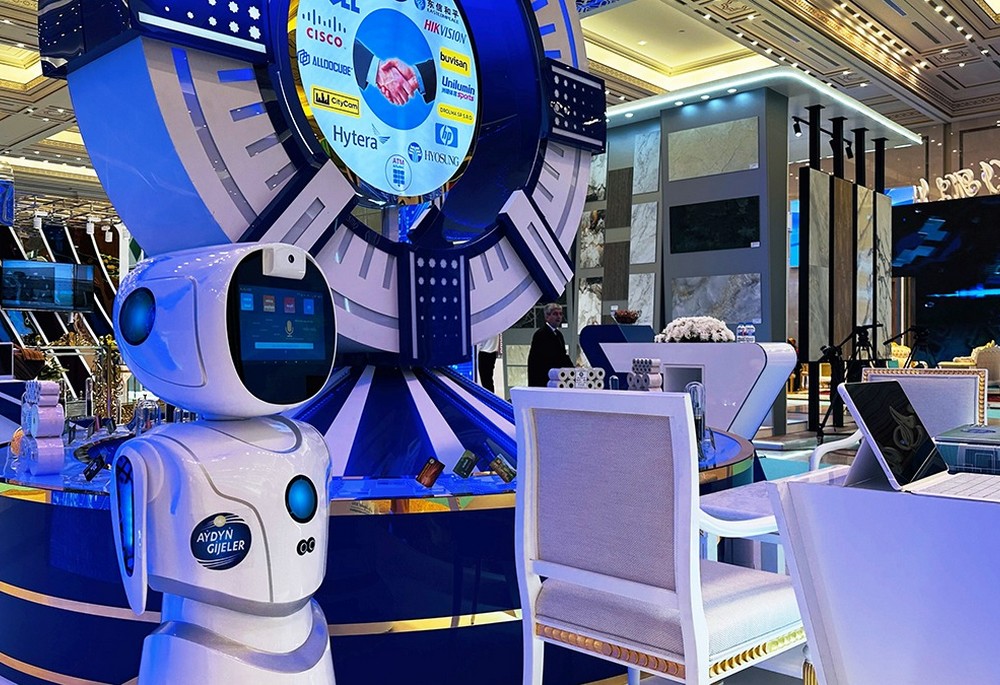 Aydyn Rohm Aýdyň Gijeler Debuts Android Tablets and AI Robot in Ashgabat | Made in ...