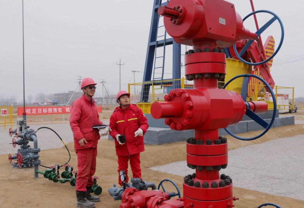 Китай обрушил собственную нефтепереработку